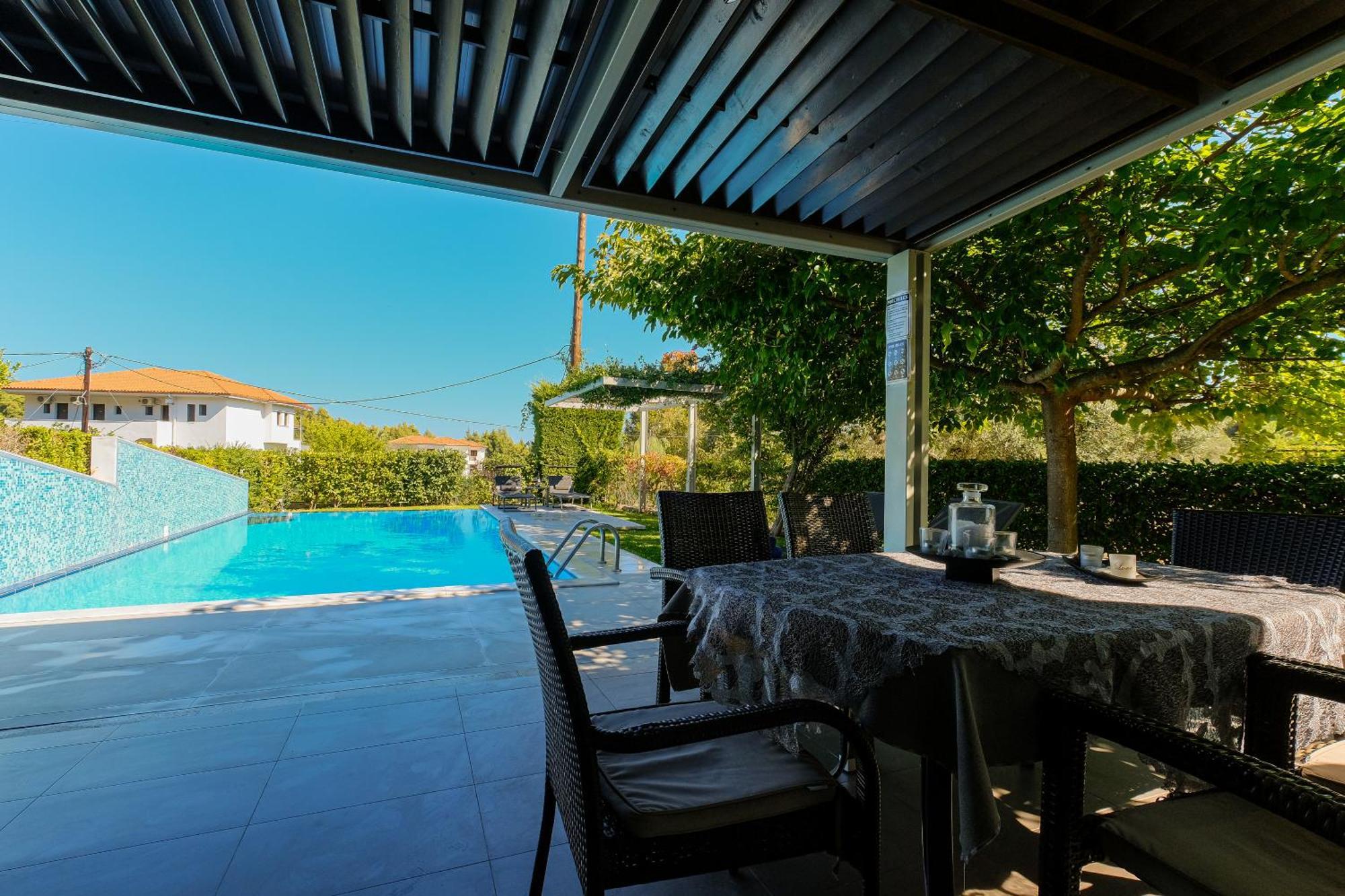 Deluxe Chrousso Pool Villa Paliouri Exterior photo